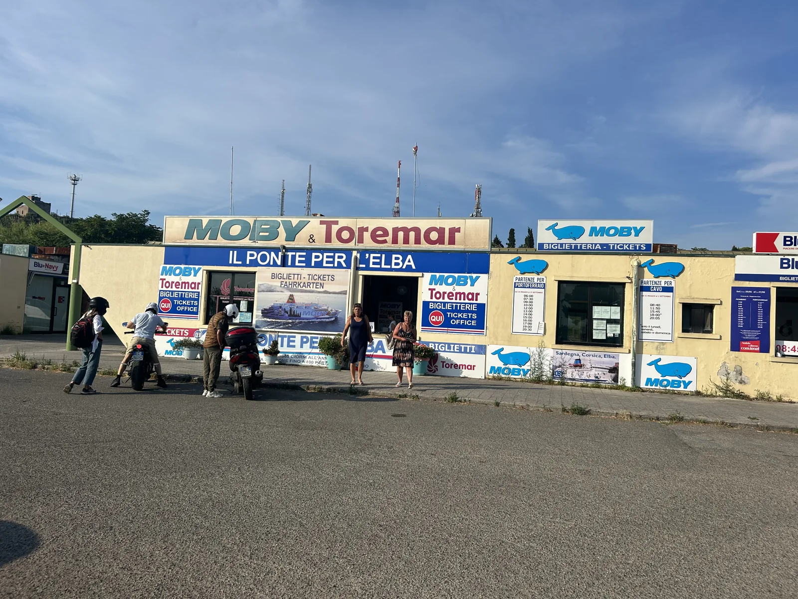 Ticketkantoor van Moby en Toremar in Piombino voor de veerboot naar Elba
